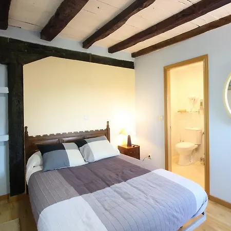 La Del Santuario イン