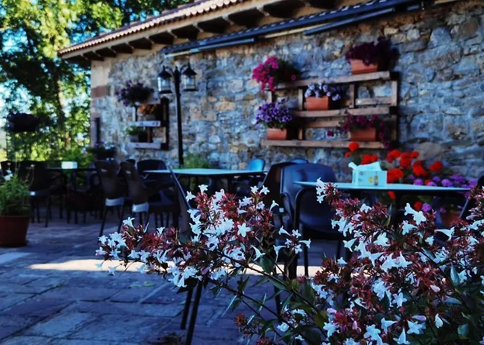 La Del Santuario Gasthof Nava de Santullán