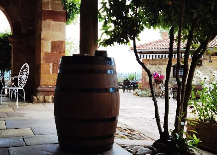 La Del Santuario Inn